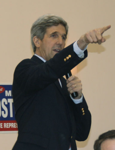 Senator John Kerry speaking at the Third Annual Three Towns & Two Cities Breakfast, 4/12/08.